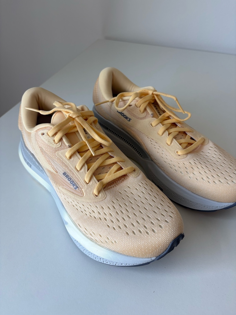 Brooks Adrenaline 24 Women’s size 9 Sherbert/Oyster/Sylvan New! - Picture 5 of 16